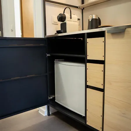 N15 Elegant Near Train Station With Ac * Bratislava