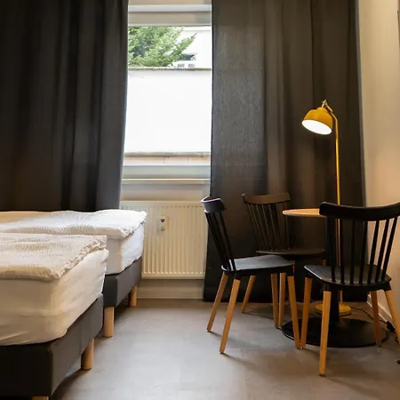N15 Elegant Near Train Station With Ac דירה ברטיסלאבה