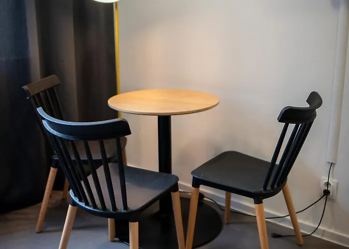 N15 Elegant Near Train Station With Ac Apartman *