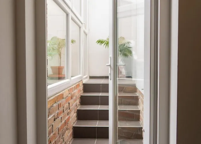 N15 Elegant Near Train Station With Ac Apartment