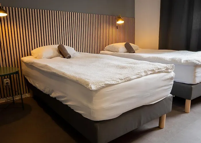 Apartment N15 Elegant Near Train Station With Ac
